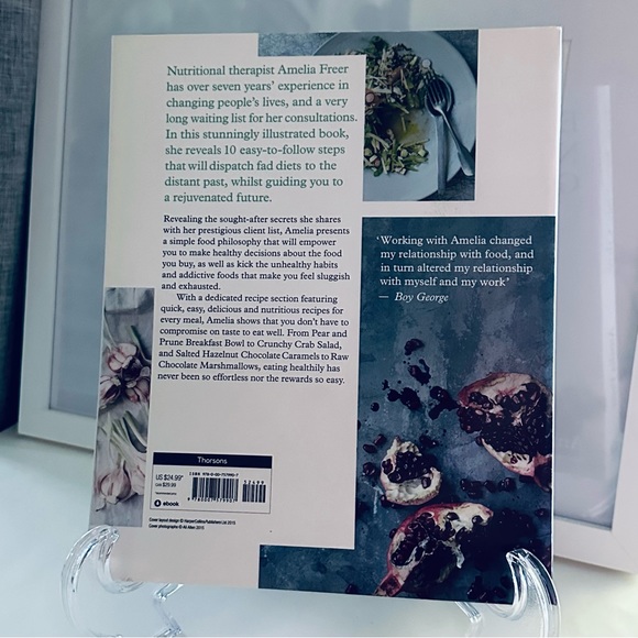 NEW Amelia Freer Eat Nourish Glow Paperback Cookbook Recipe Book - Picture 12 of 12